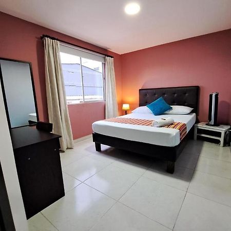 Hotel 9-25 Перейра Экстерьер фото
